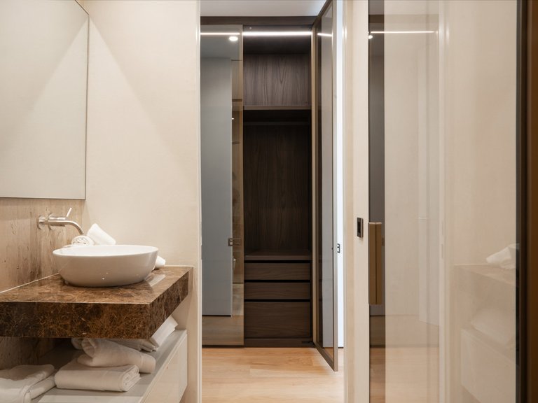 Apartment for Sale in The Golden Mile, Malaga 36