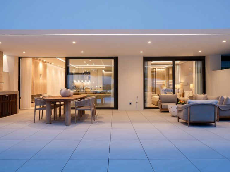Apartment for Sale in The Golden Mile, Malaga 37
