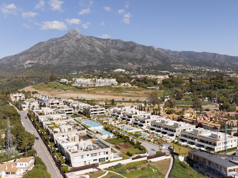 Apartment for Sale in The Golden Mile, Malaga 39