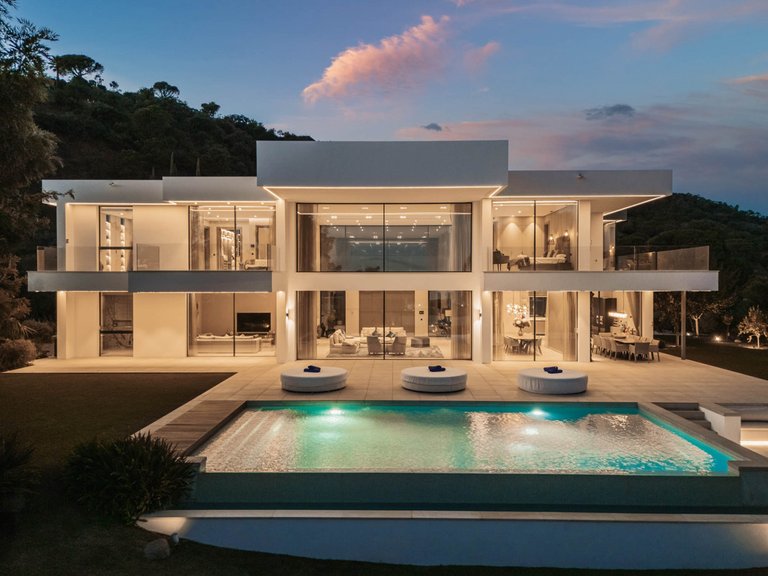 Villa for Sale in El Madroñal, Malaga 33