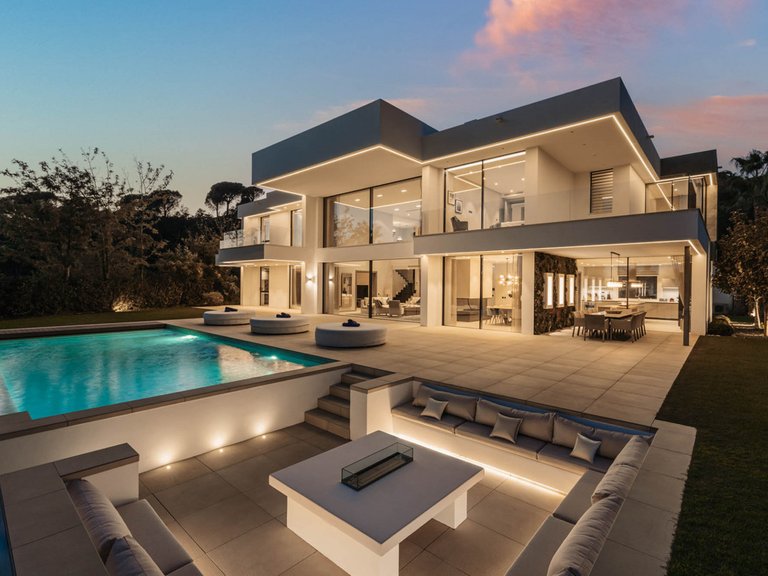 Villa for Sale in El Madroñal, Malaga 34
