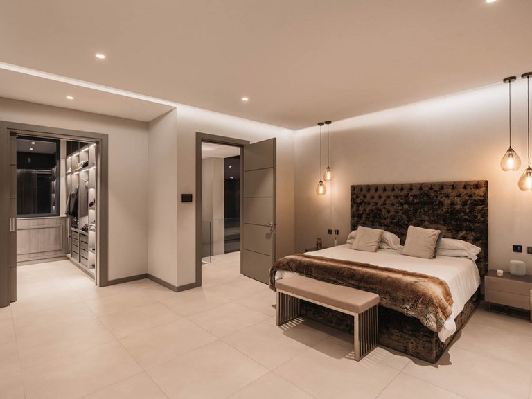 Villa for Sale in El Madroñal, Malaga 43