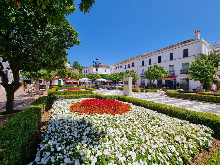 Apartment for Sale in Marbella, Malaga 2