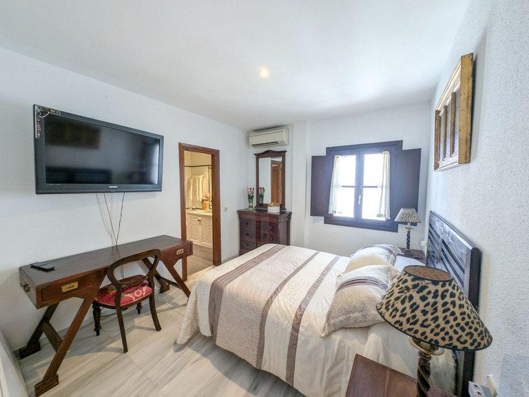 Apartment for Sale in Marbella, Malaga 23