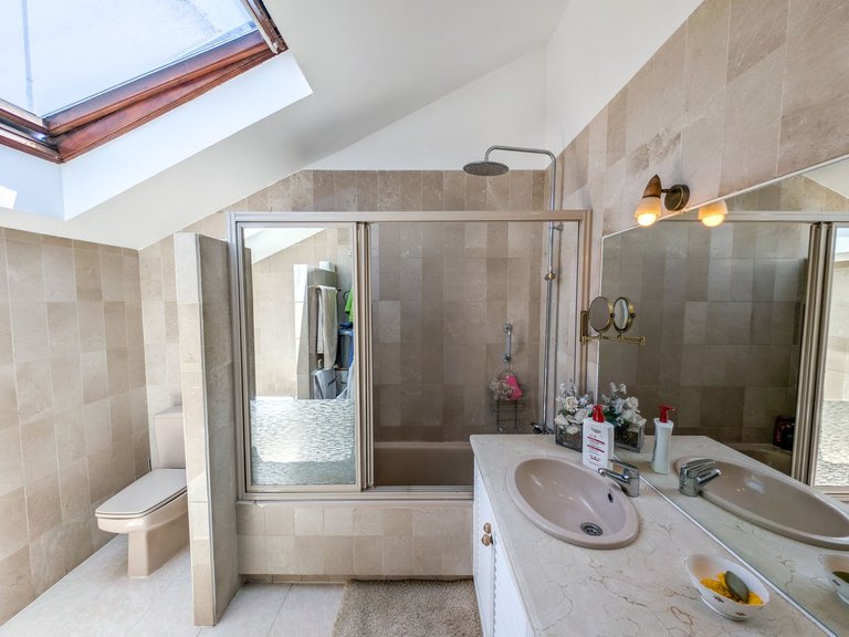 Apartment for Sale in Marbella, Malaga 30