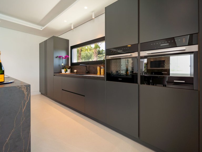 Villa for Sale in Nueva Andalucía, Malaga 24