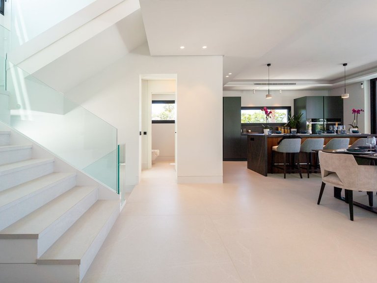 Villa for Sale in Nueva Andalucía, Malaga 33