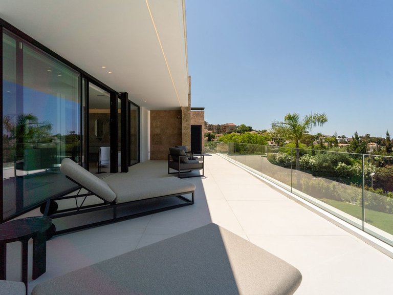 Villa for Sale in Nueva Andalucía, Malaga 47