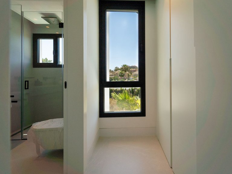 Villa for Sale in Nueva Andalucía, Malaga 52