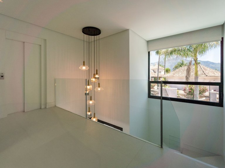 Villa for Sale in Nueva Andalucía, Malaga 58