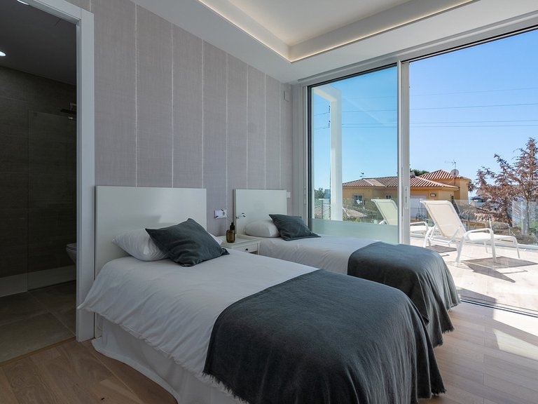 Villa for Sale in Marbella, Malaga 25