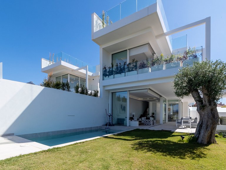 Villa for Sale in Marbella, Malaga 3
