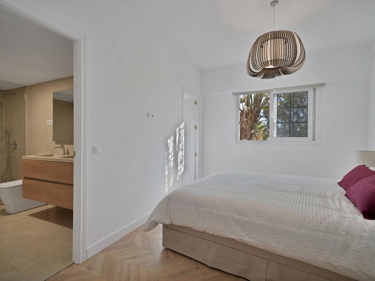Villa for Sale in Marbella, Malaga 20