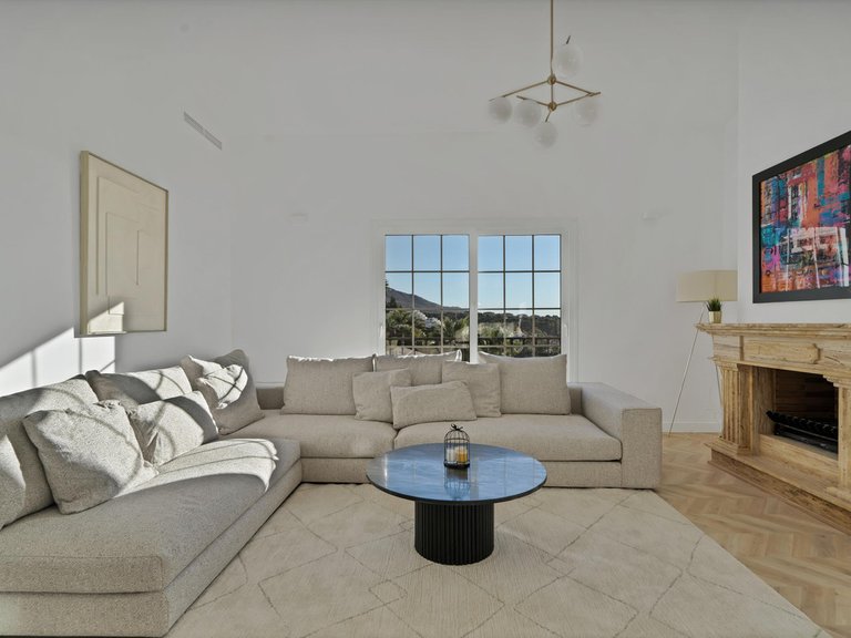 Villa for Sale in Marbella, Malaga 6