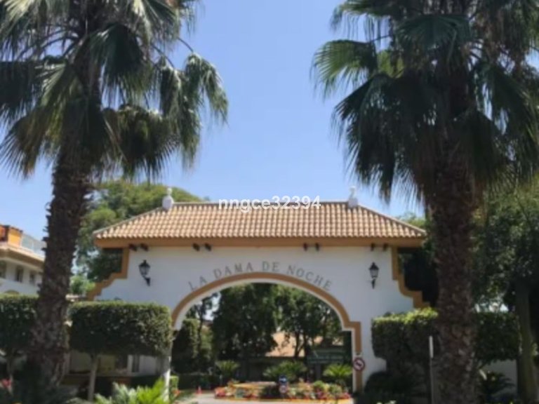 Apartment for Sale in Puerto Banús, Malaga 1