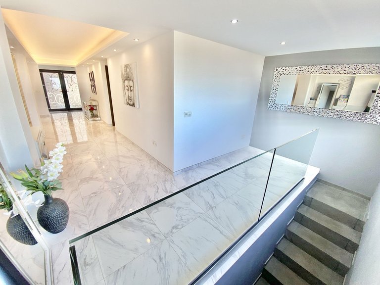 Villa for Sale in Benalmadena Pueblo, Malaga 12