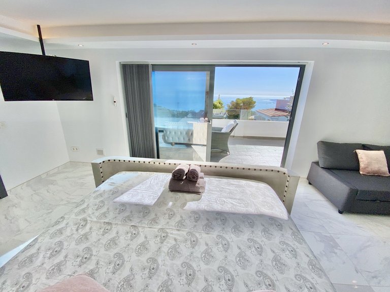 Villa for Sale in Benalmadena Pueblo, Malaga 16