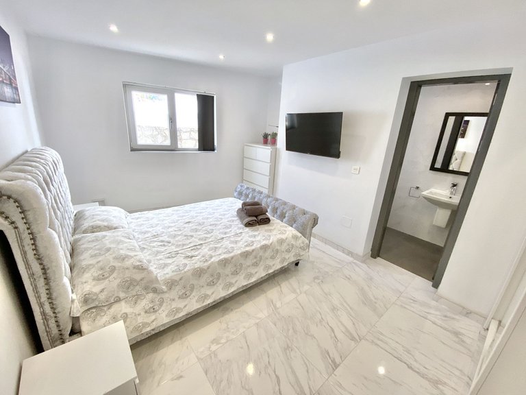 Villa for Sale in Benalmadena Pueblo, Malaga 20