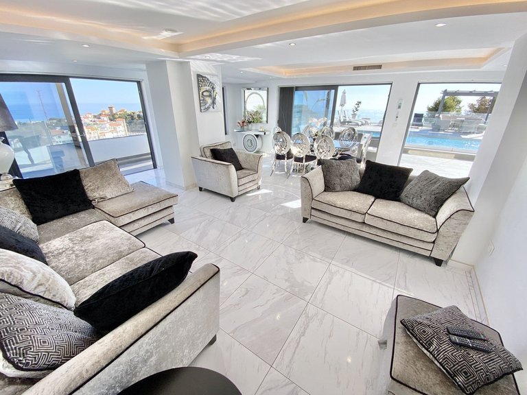 Villa for Sale in Benalmadena Pueblo, Malaga 6