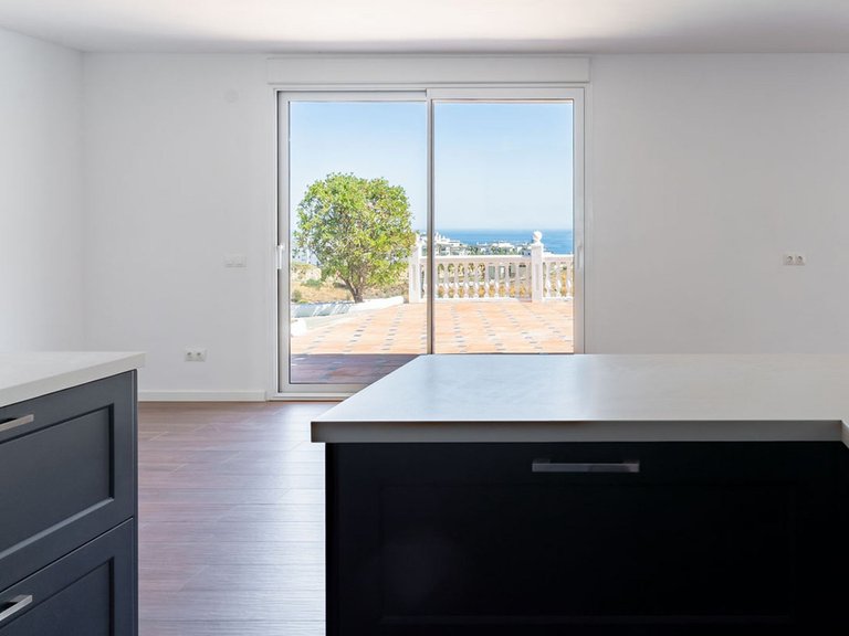 Villa for Sale in Estepona, Malaga 10