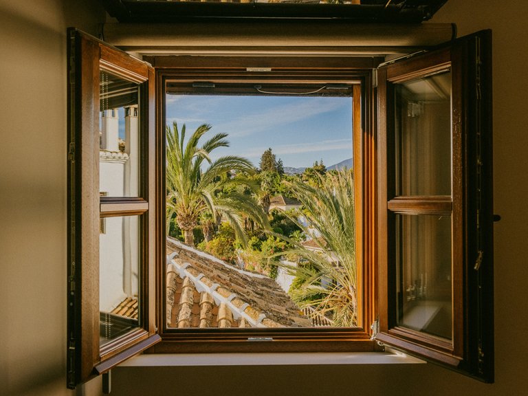 Villa for Sale in The Golden Mile, Malaga 23