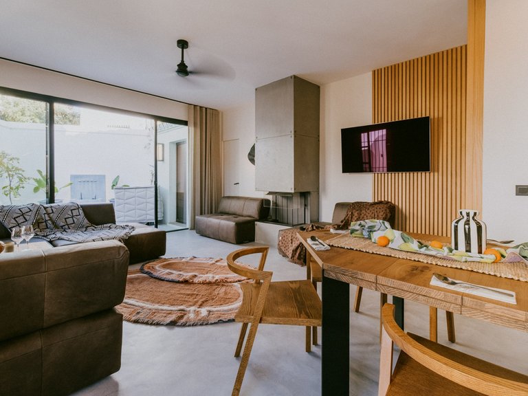Villa for Sale in The Golden Mile, Malaga 5