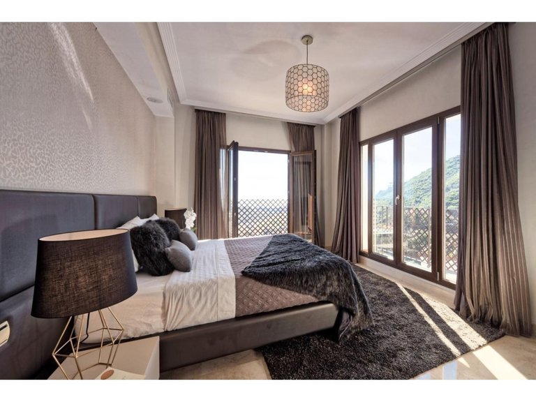 Villa for Sale in Benahavís, Malaga 19