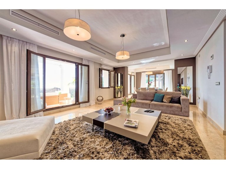 Villa for Sale in Benahavís, Malaga 43