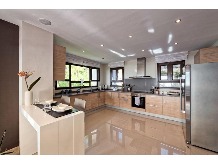 Villa for Sale in Benahavís, Malaga 5