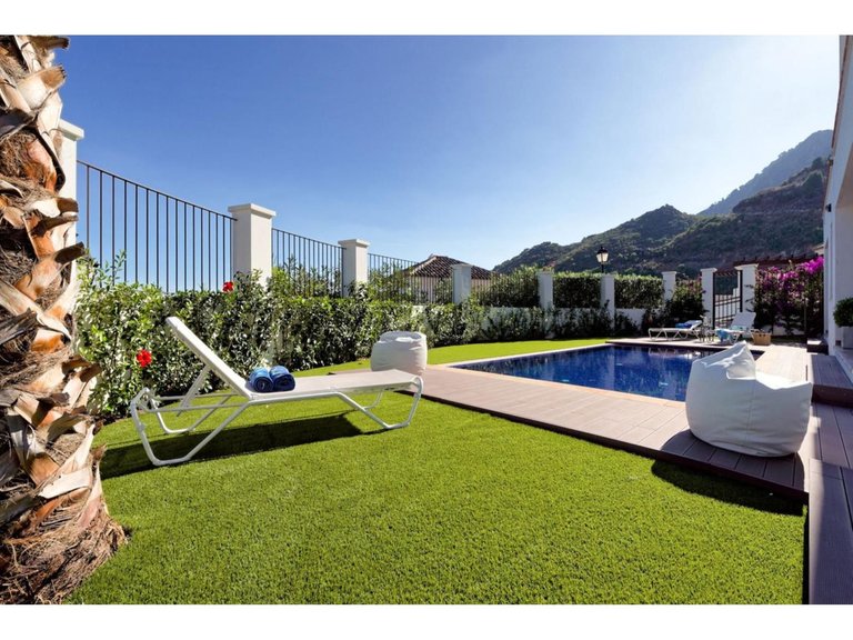 Villa for Sale in Benahavís, Malaga 9
