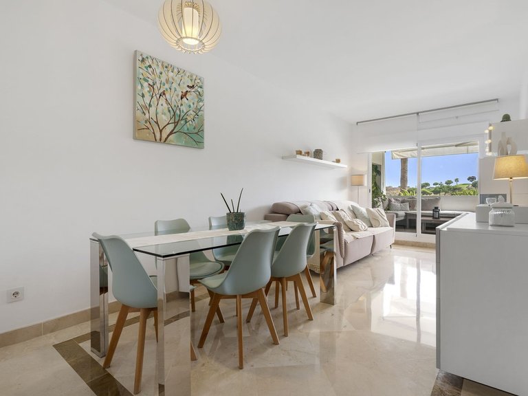 Apartment for Sale in Calanova Golf, Malaga 11