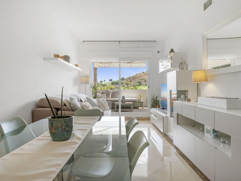 Apartment for Sale in Calanova Golf, Malaga 13