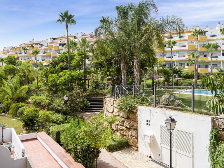 Apartment for Sale in Calanova Golf, Malaga 29