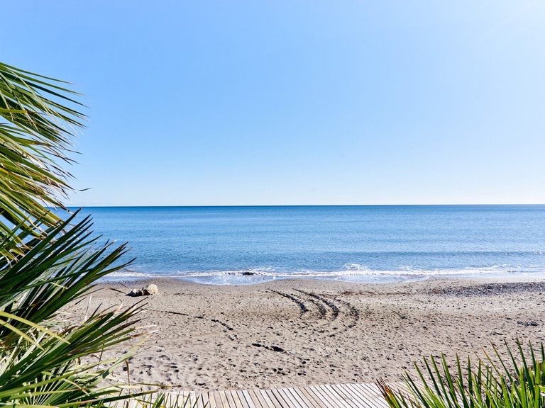 Apartment for Sale in Estepona, Malaga 1