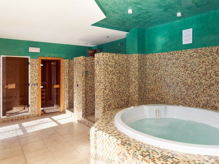 Apartment for Sale in Estepona, Malaga 20