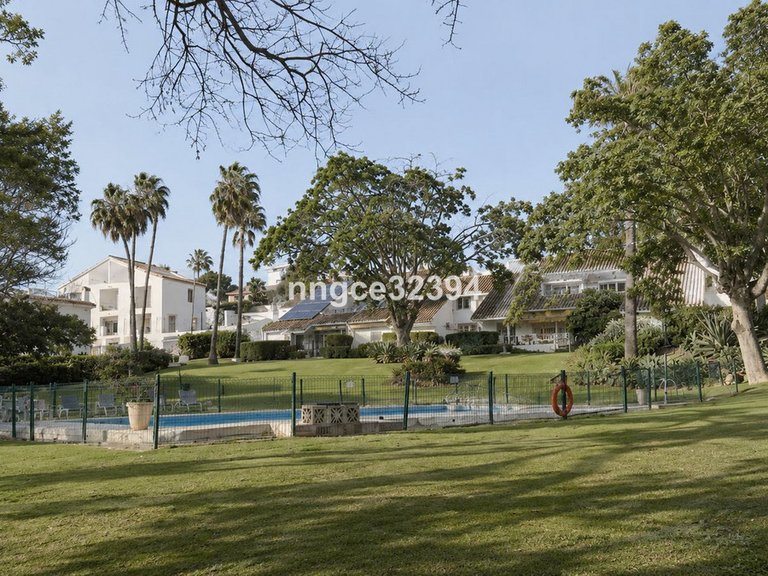 Villa for Sale in Puerto Banús, Malaga 34