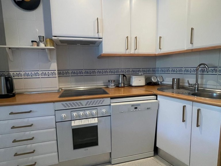 Apartment for Sale in Fuengirola, Malaga 19