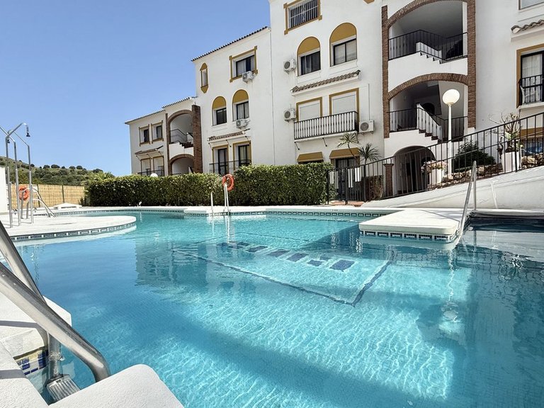 Apartment for Sale in Calahonda, Malaga 18