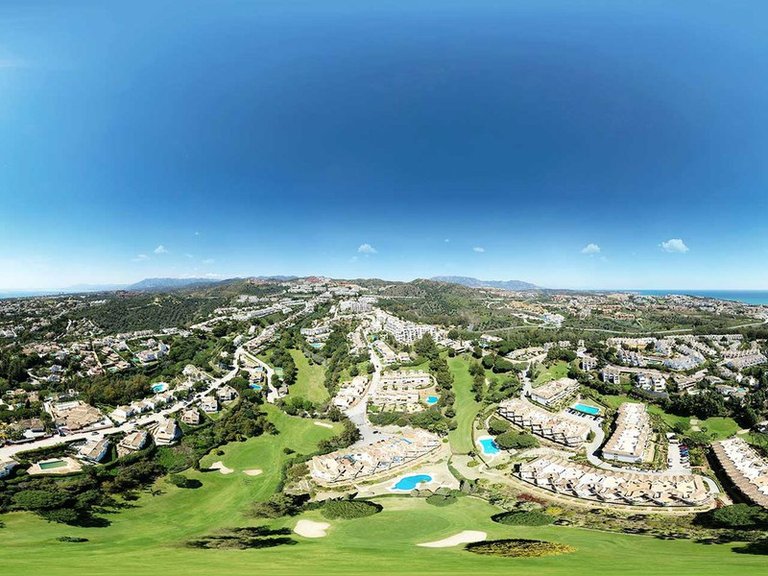 Apartment for Sale in Calahonda, Malaga 2