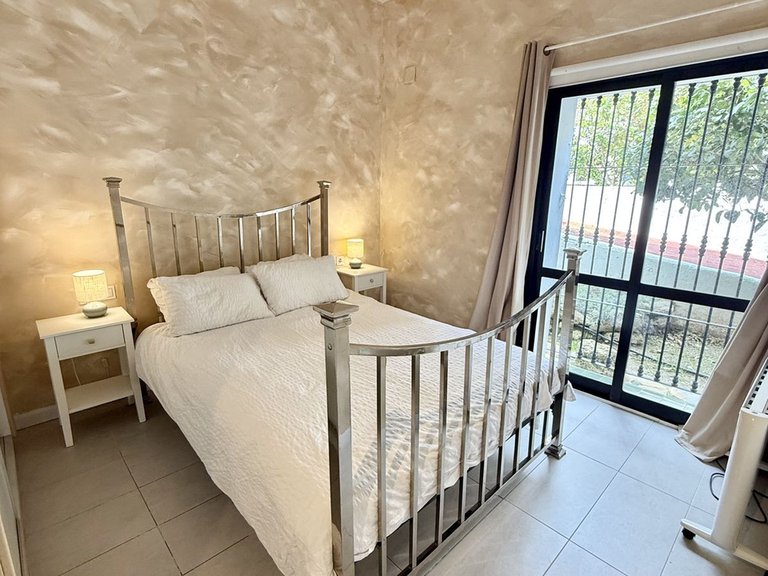 Apartment for Sale in Calahonda, Malaga 9