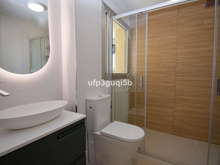 Apartment for Sale in Fuengirola, Malaga 12