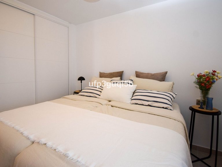 Apartment for Sale in Fuengirola, Malaga 14