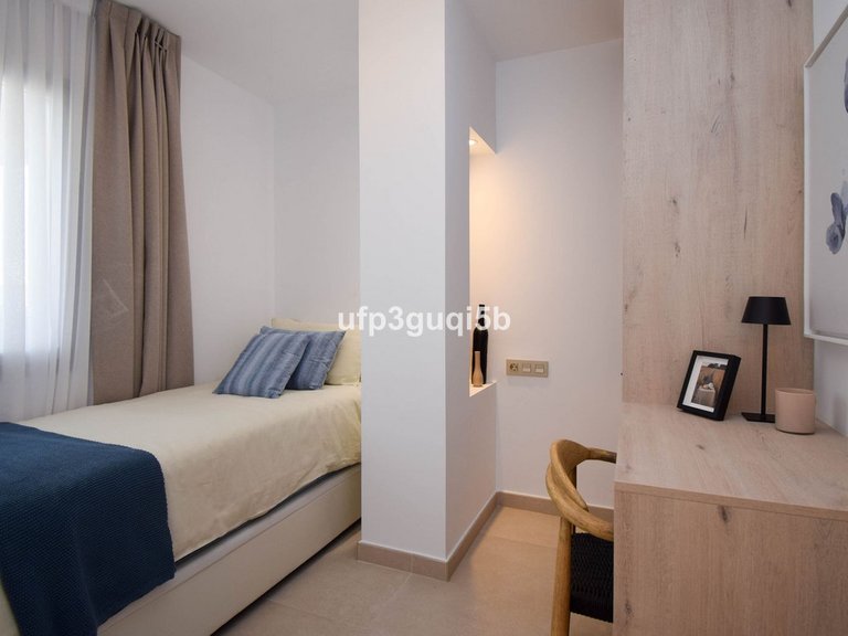 Apartment for Sale in Fuengirola, Malaga 16