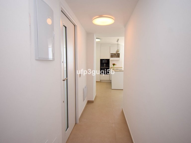 Apartment for Sale in Fuengirola, Malaga 25