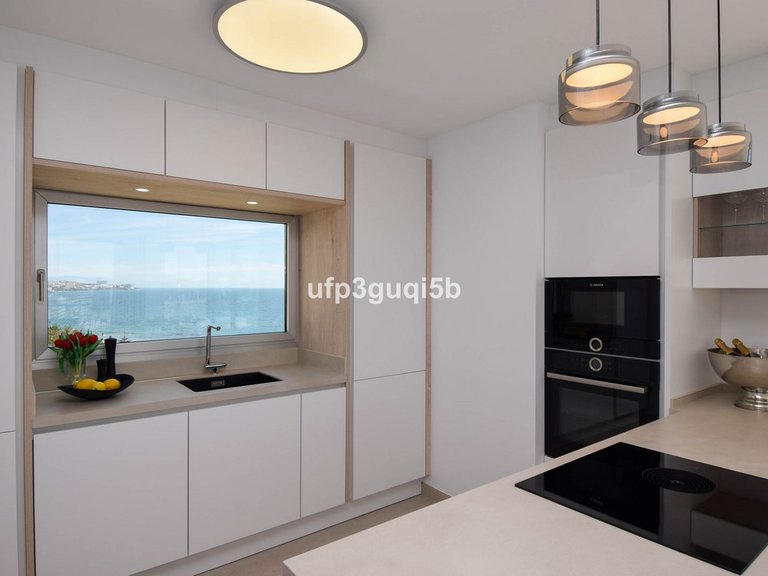 Apartment for Sale in Fuengirola, Malaga 5