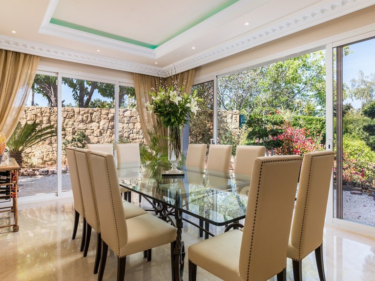 Villa for Sale in El Paraiso, Malaga 15
