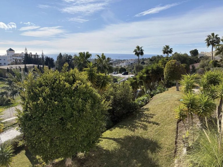 Apartment for Sale in Calahonda, Malaga 18