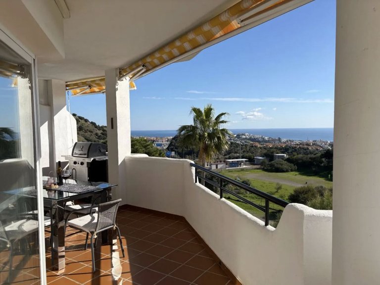 Apartment for Sale in Calahonda, Malaga 3