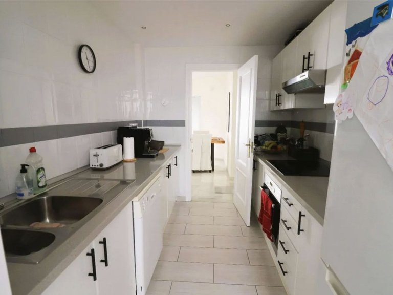 Apartment for Sale in Calahonda, Malaga 6