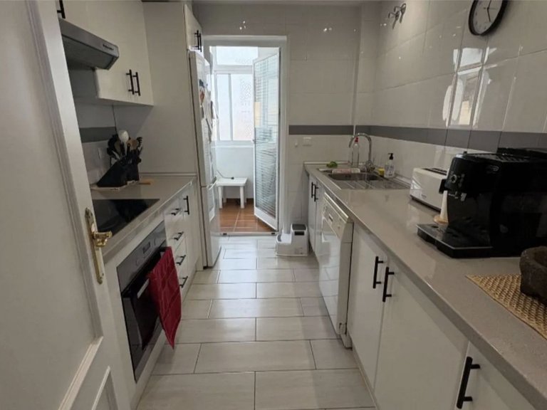 Apartment for Sale in Calahonda, Malaga 8